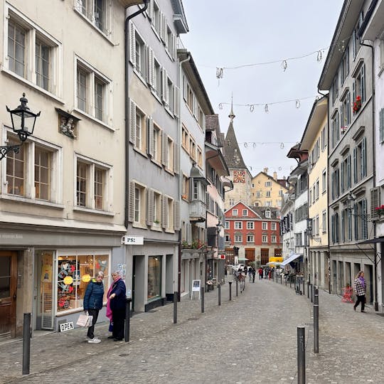 Self-guided city exploration trail in Zurich