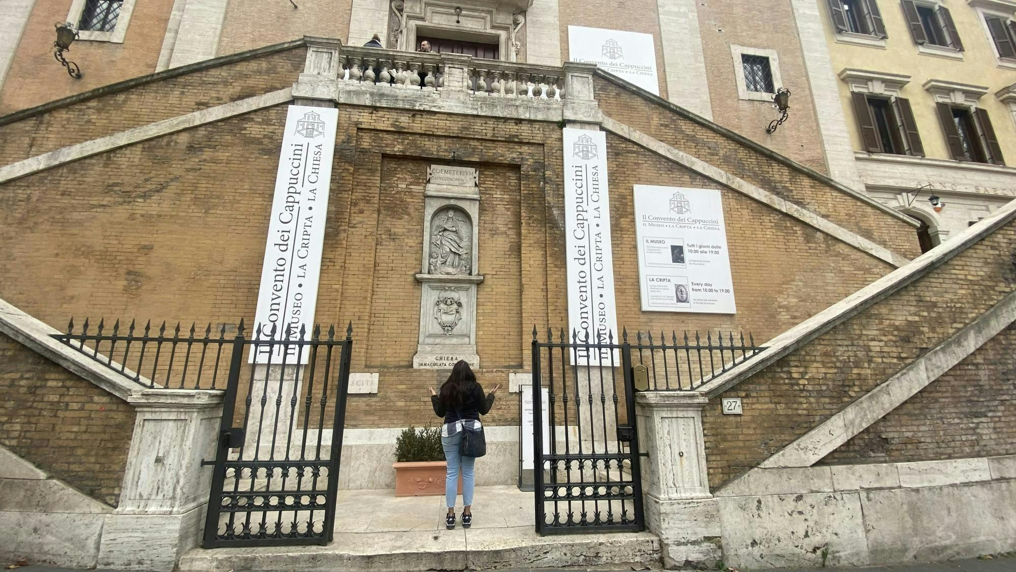 Entradas a la Cripta de los Capuchinos con traslado panorámico en autobús