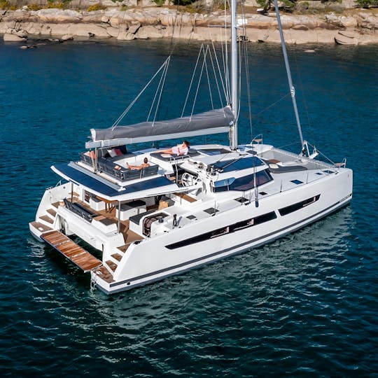 Catamaran cruise in Mykonos with meal, drinks and transport