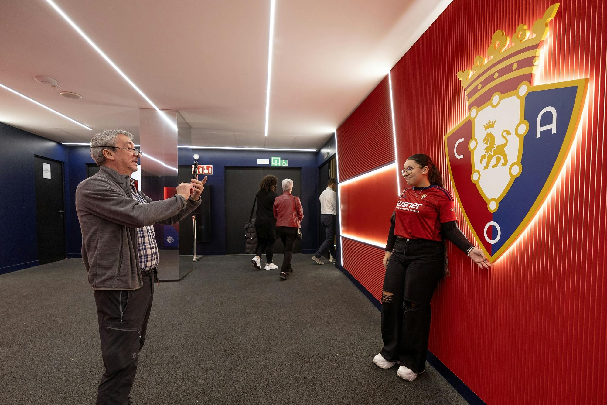 Visite guidée d'une heure à El Sadar avec expérience interactive