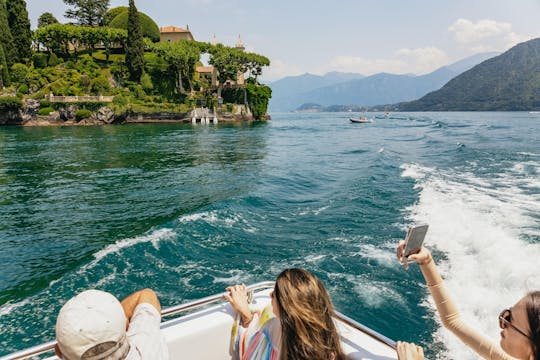 Excursión de día completo al lago de Como desde Milán con crucero privado