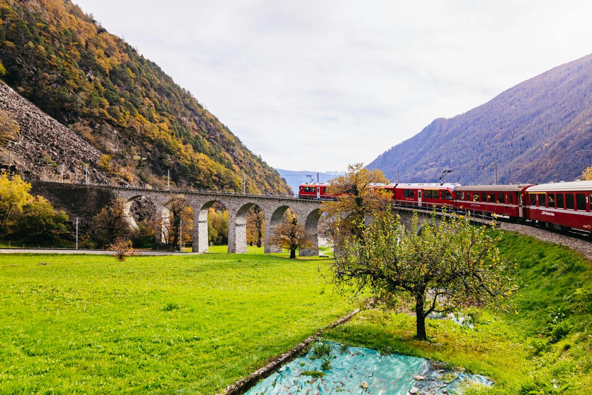 Trenino Rosso del Bernina e viaggio a St. Moritz da Milano