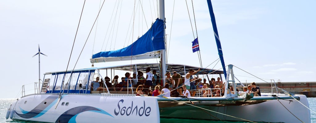Sal katamarancruise med all inclusive-drikke og snacks