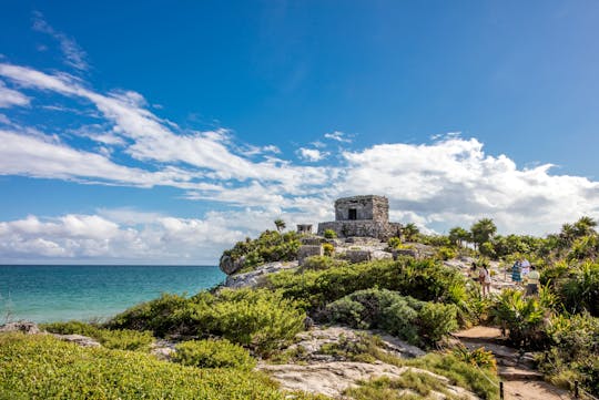 Tour combinado a Tulum, nado en cenote, snorkel con tortugas y club de playa