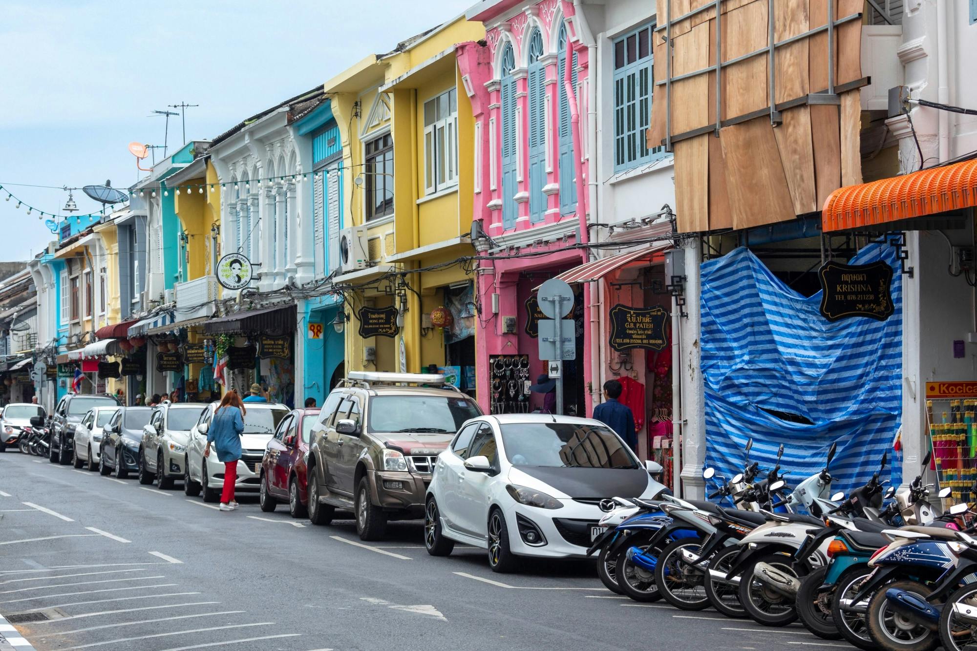 Phuket full-day temple, pearl and cashew tour with lunch