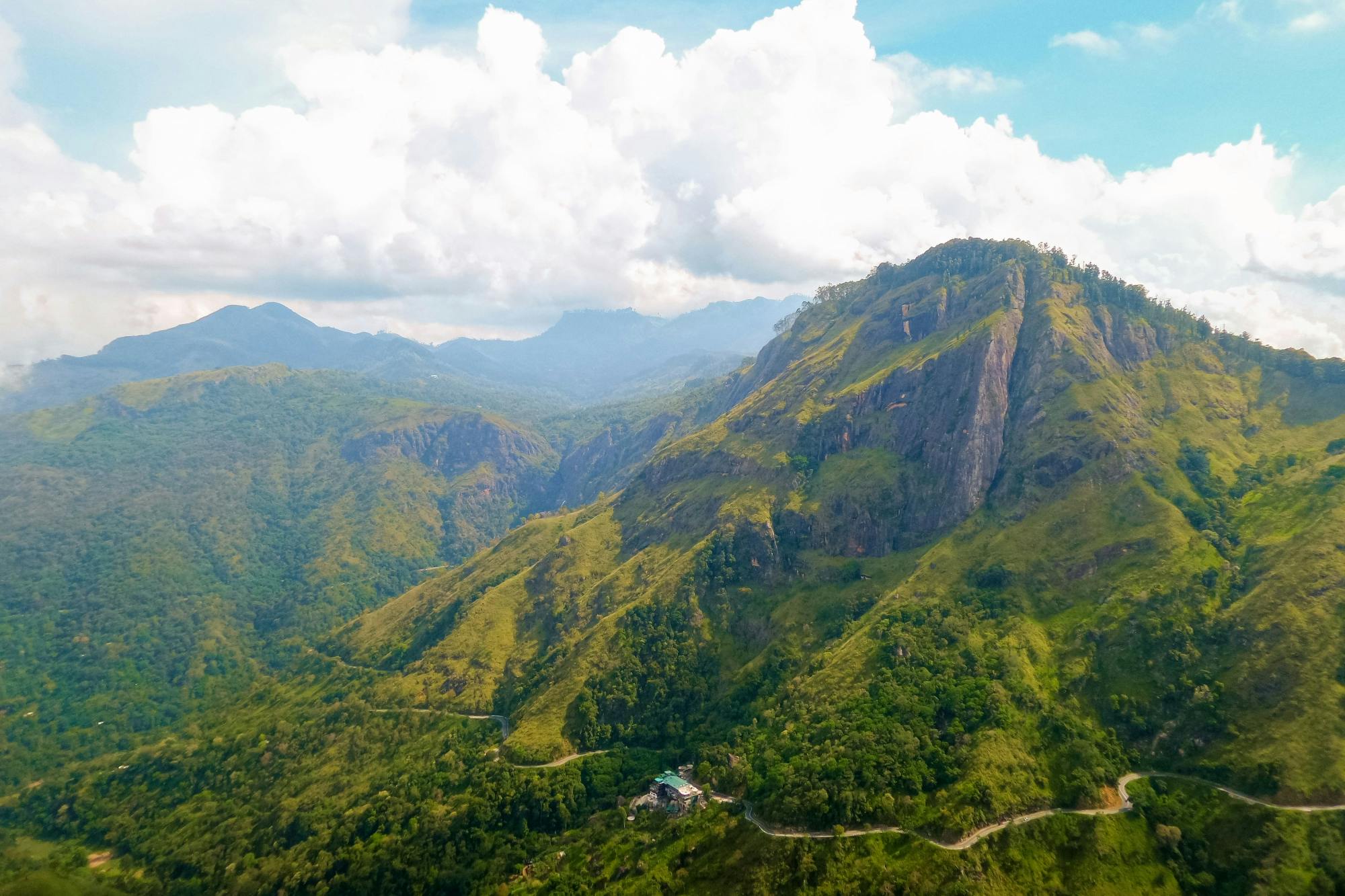 Pekoe Trail en las tierras altas de Sri Lanka con almuerzo