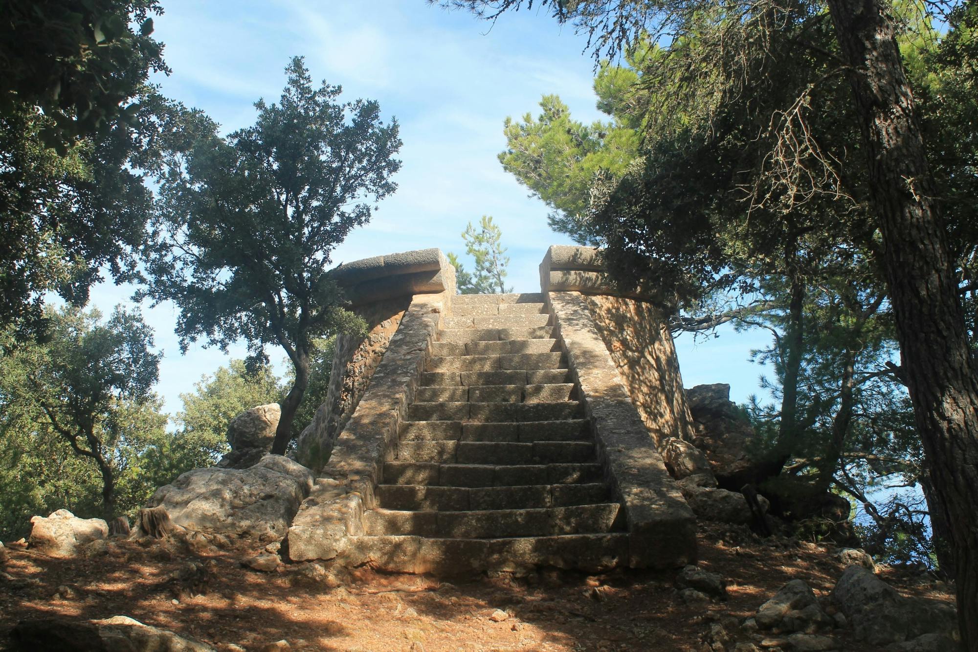 Guided hiking in Valldemossa through Ermites Velles and s'Escolta with Eco Island adventure