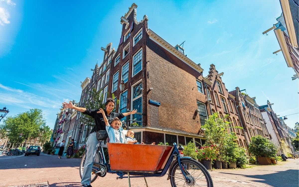 1-day cargo bike rental in Amsterdam