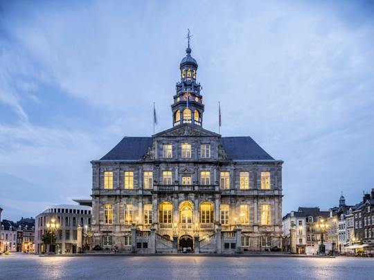 Aplicación de audioguía autoguiada por Maastricht con un recorrido histórico de 4,6 km