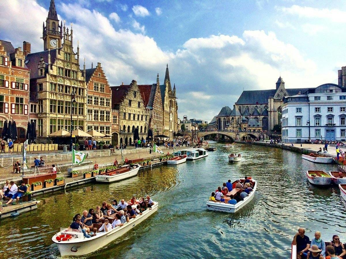 Zelfstandige wandeltocht door het middeleeuwse stadscentrum van Gent met audio-app