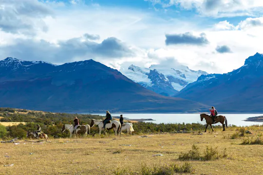 Experiência autêntica de rancho patagônico com passeios a cavalo