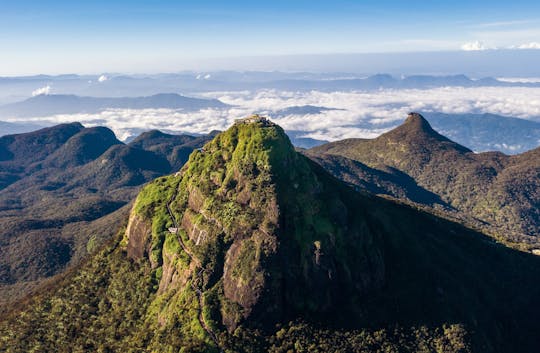 Adam's Peak på todages udflugt med vandring ved solopgang