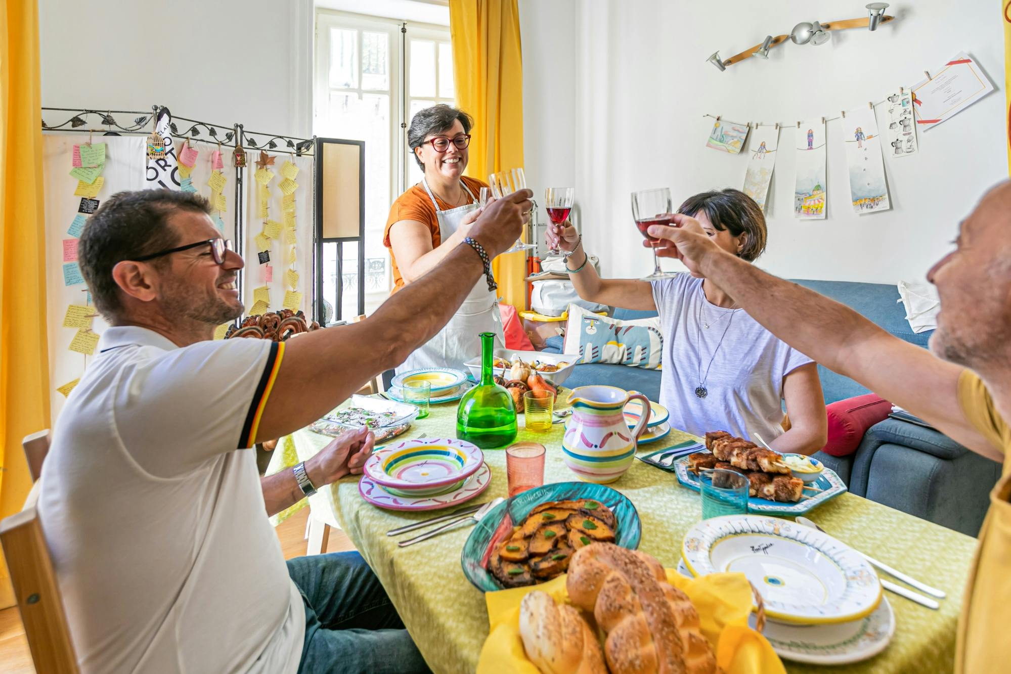 Market visit and cooking class at a Cesarina's home in Bari