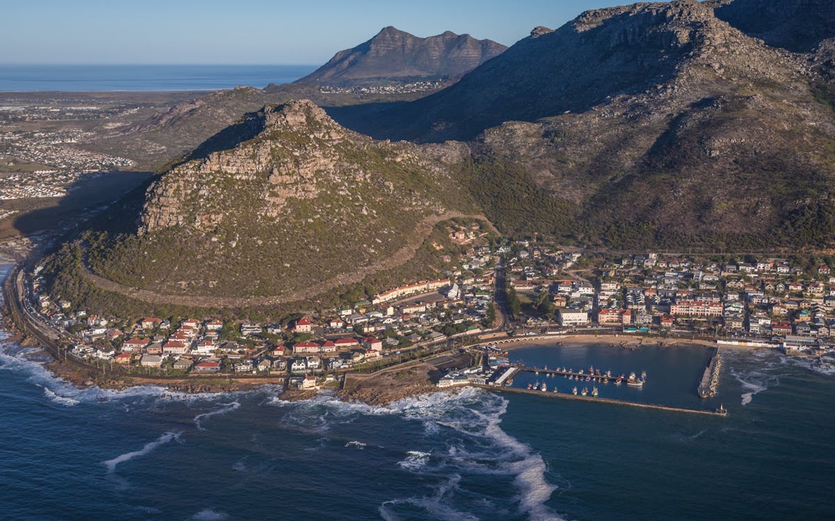 20 minuten durende panoramische helikoptervlucht langs de Atlantische kust boven Kaapstad