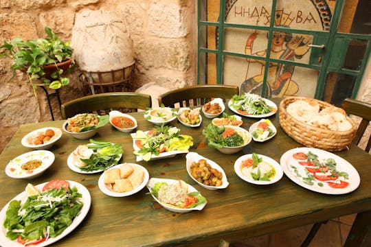 Dining experience with a local family in Amman