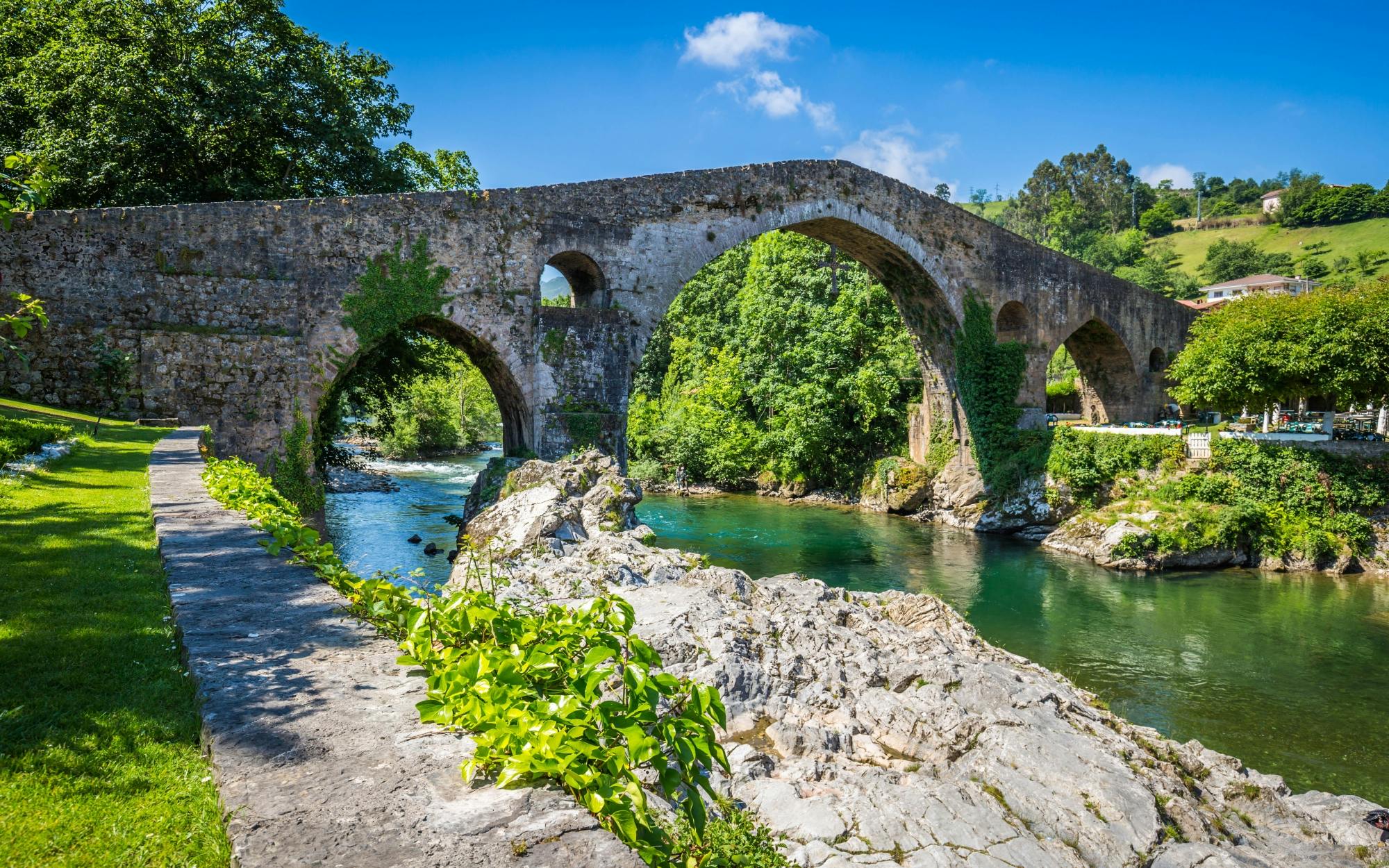 Visite guidée des lacs de Covadonga et de Cangas de Onís depuis Santander