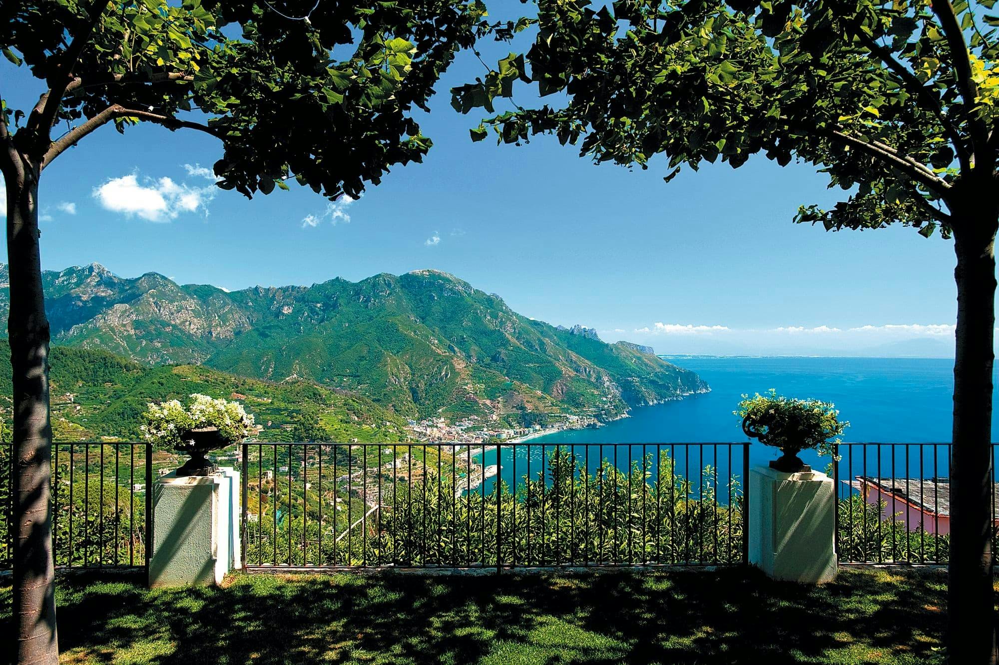 Positano, Amalfi & Ravello Small Group Tour from Sorrento