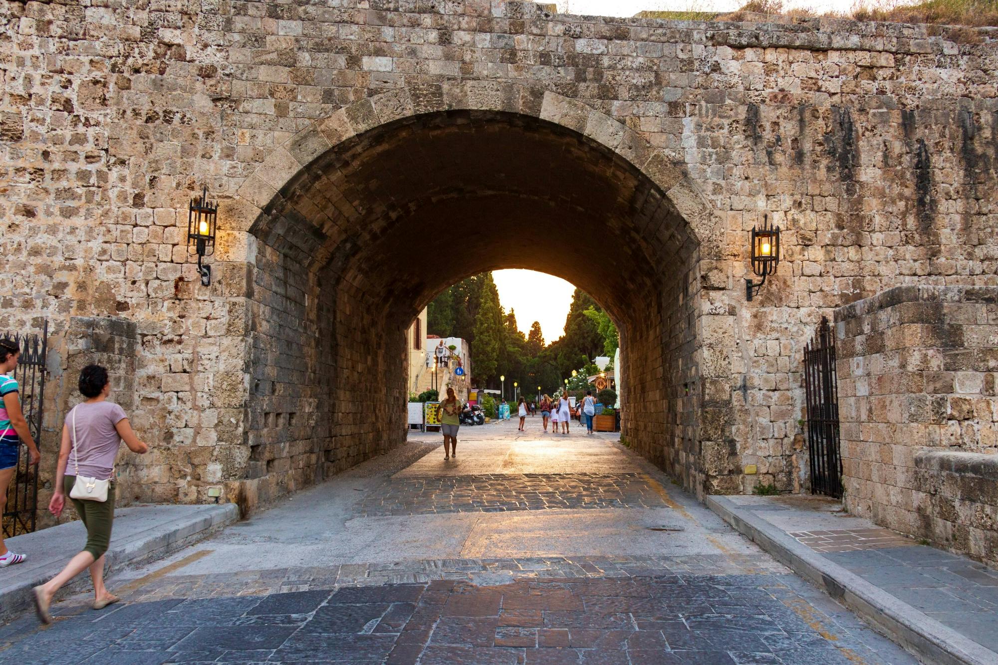 Rhodes Town Evening Tour with Meze Dinner