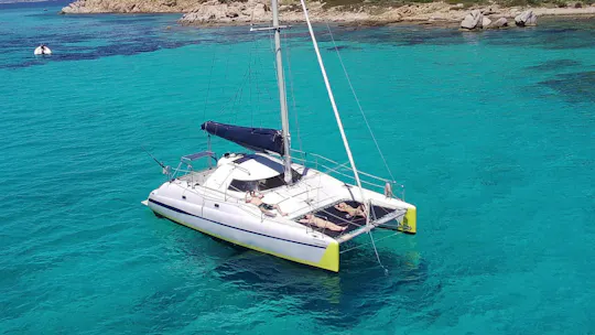 Catamaran tour between Tavolara and Cala Moresca from Olbia
