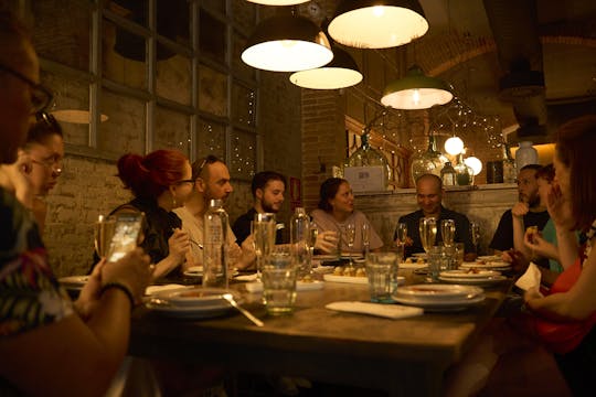 El Born Bites: tour di degustazione di cibo e vino locale a Barcellona