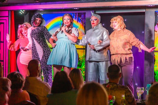 Music Hall Tavern oudejaarsavond met Transfer