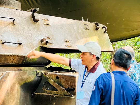 Tour langs de Cu Chi-tunnels en bezienswaardigheden van Ho Chi Minhstad met lunch