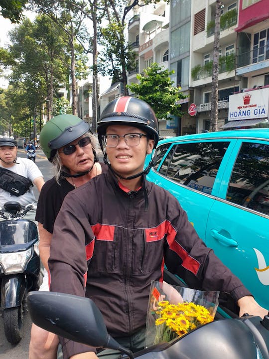 Visite des rues locales d'Ho Chi Minh-Ville en moto