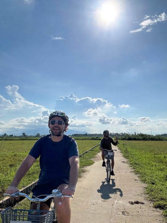 Halbtägige Kim Bong Öko-Tour mit Fahrrad und Bambusbootfahrt