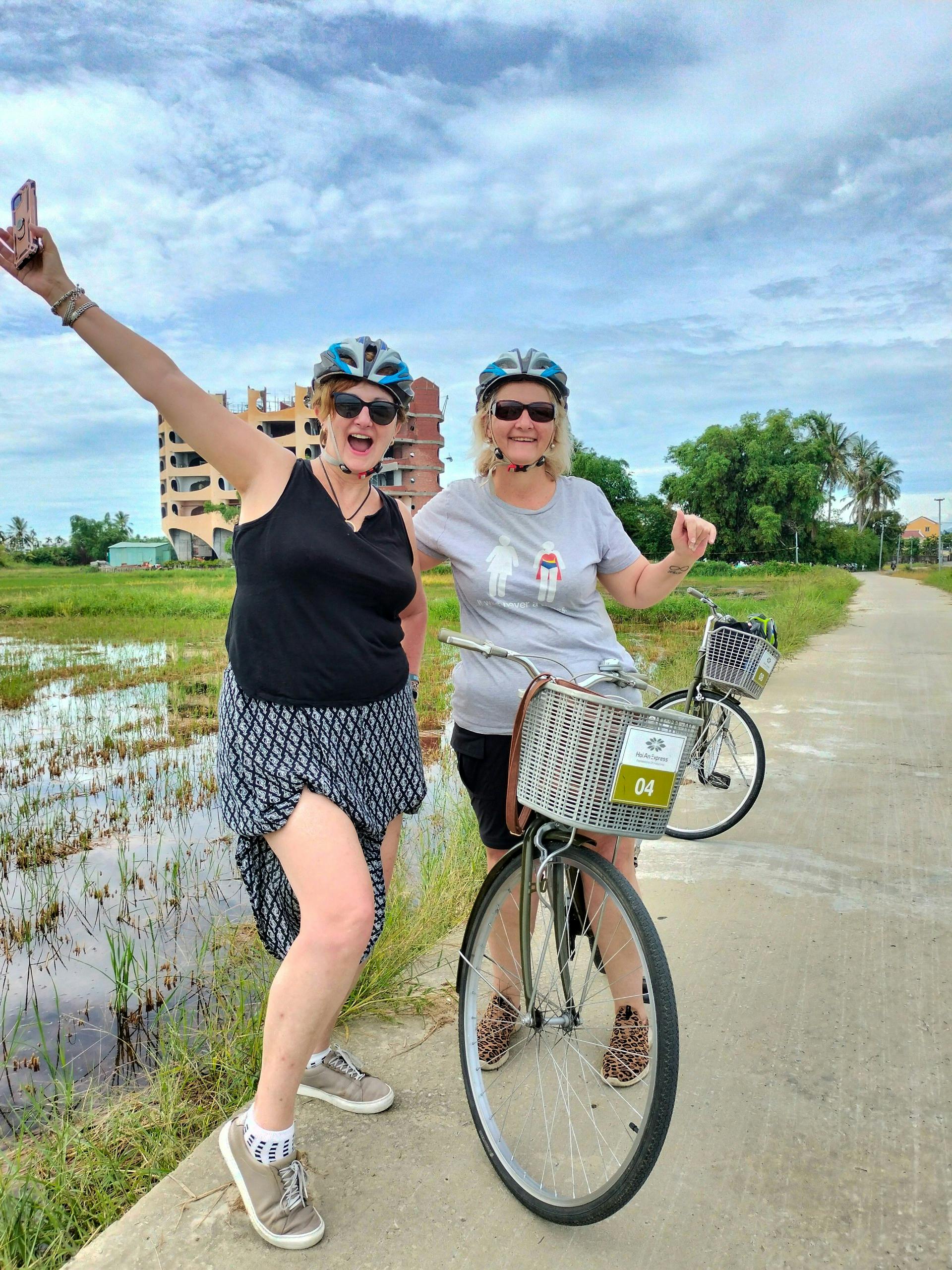 Excursão de meio dia à Vila Tra Que saindo de Hoi An