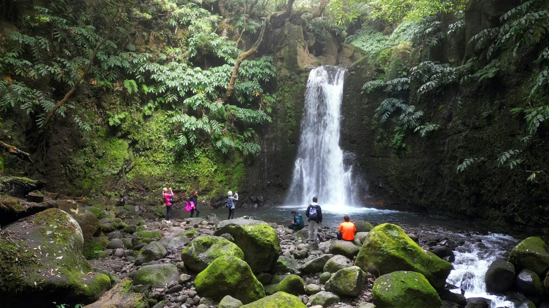 Salto do Prego and Sanguinho full-day hiking tour