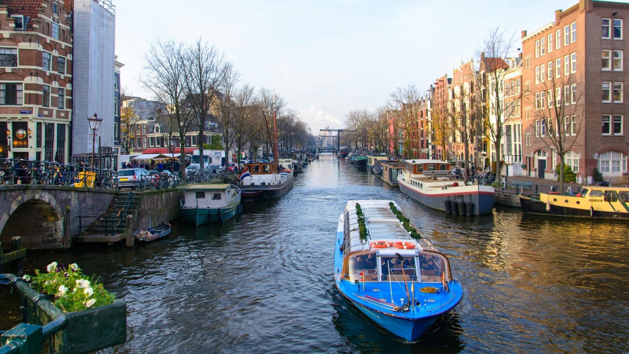 Kanalkryssning i Amsterdam