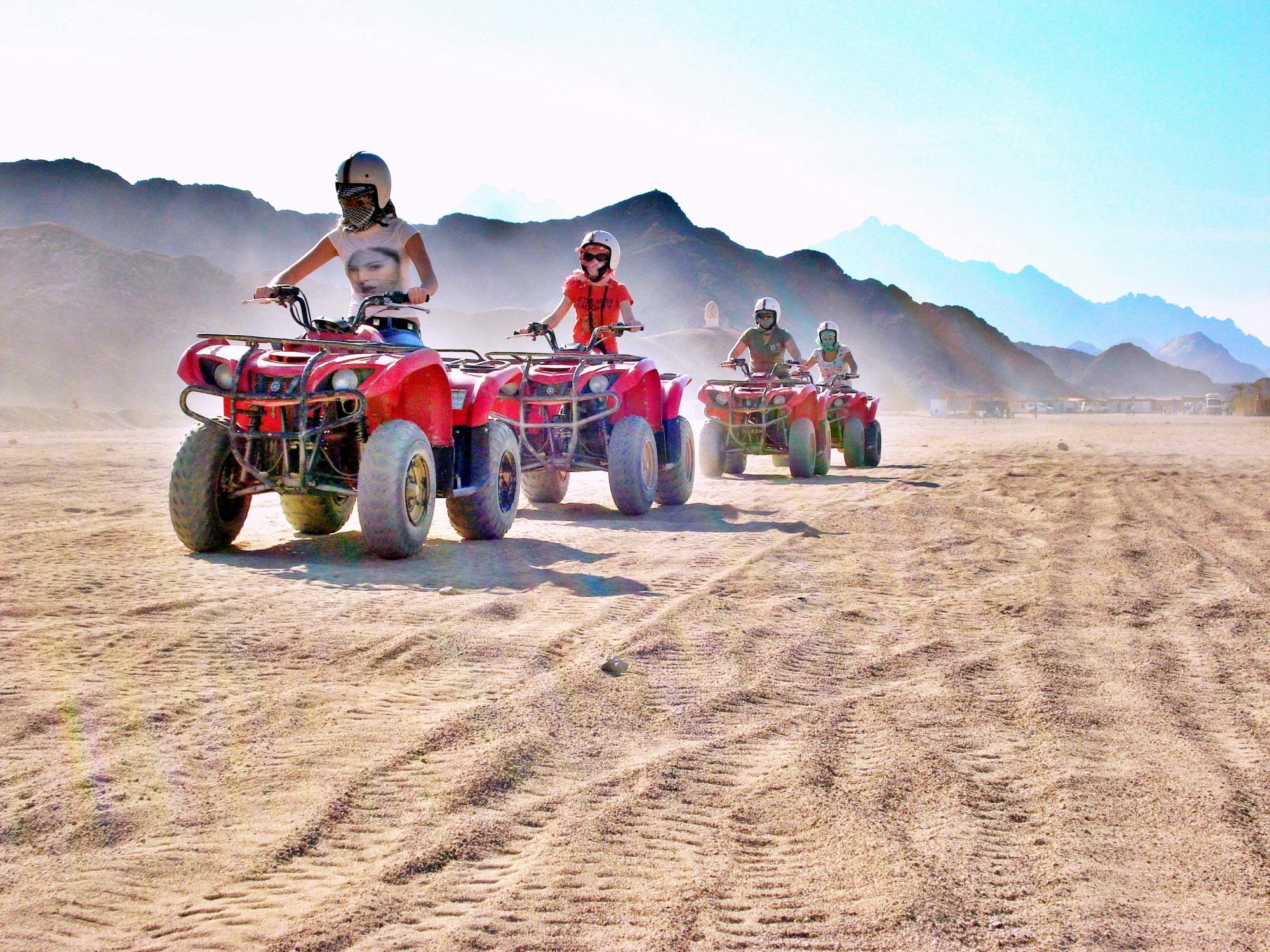 Quad bike morning tour with camel ride and tea in Hurghada