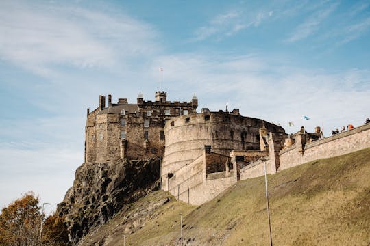 Edinburgh Castle, Royal Mile and Holyrood guided tour