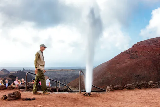 Lanzarote Tour with Timanfaya National Park and Winery Visit