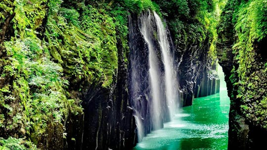 Viagem de um dia de Fukuoka ao desfiladeiro Takachiho e ao santuário Amano Iwato