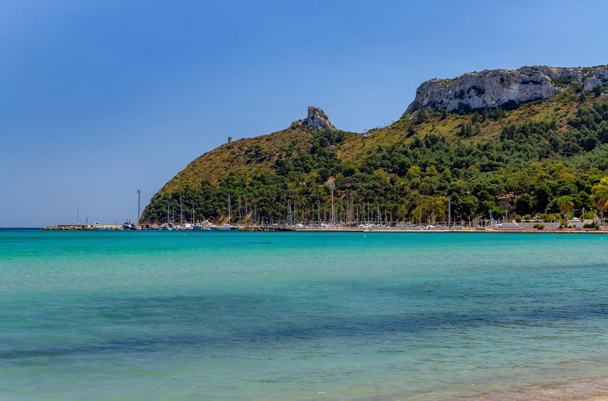 3-uur durende tocht met een rubberboot en snorkelen vanuit Cagliari