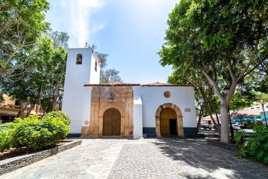 Wycieczka po wioskach, jaskiniach i farmach Fuerteventury z lunchem z Lanzarote