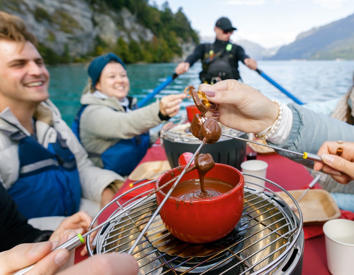 Tour en bateau avec dégustation de fondue au chocolat à Interlaken