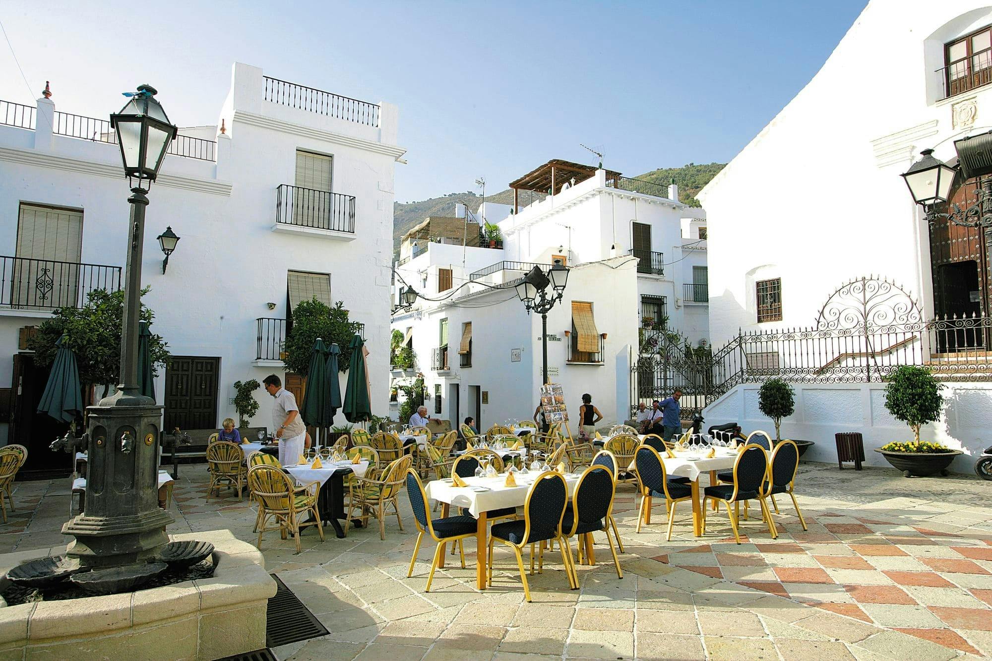 Guided Tour of La Axarquia with Frigiliana and Nerja