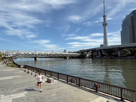 Asakusa Running Tour con esperienza culinaria tradizionale giapponese