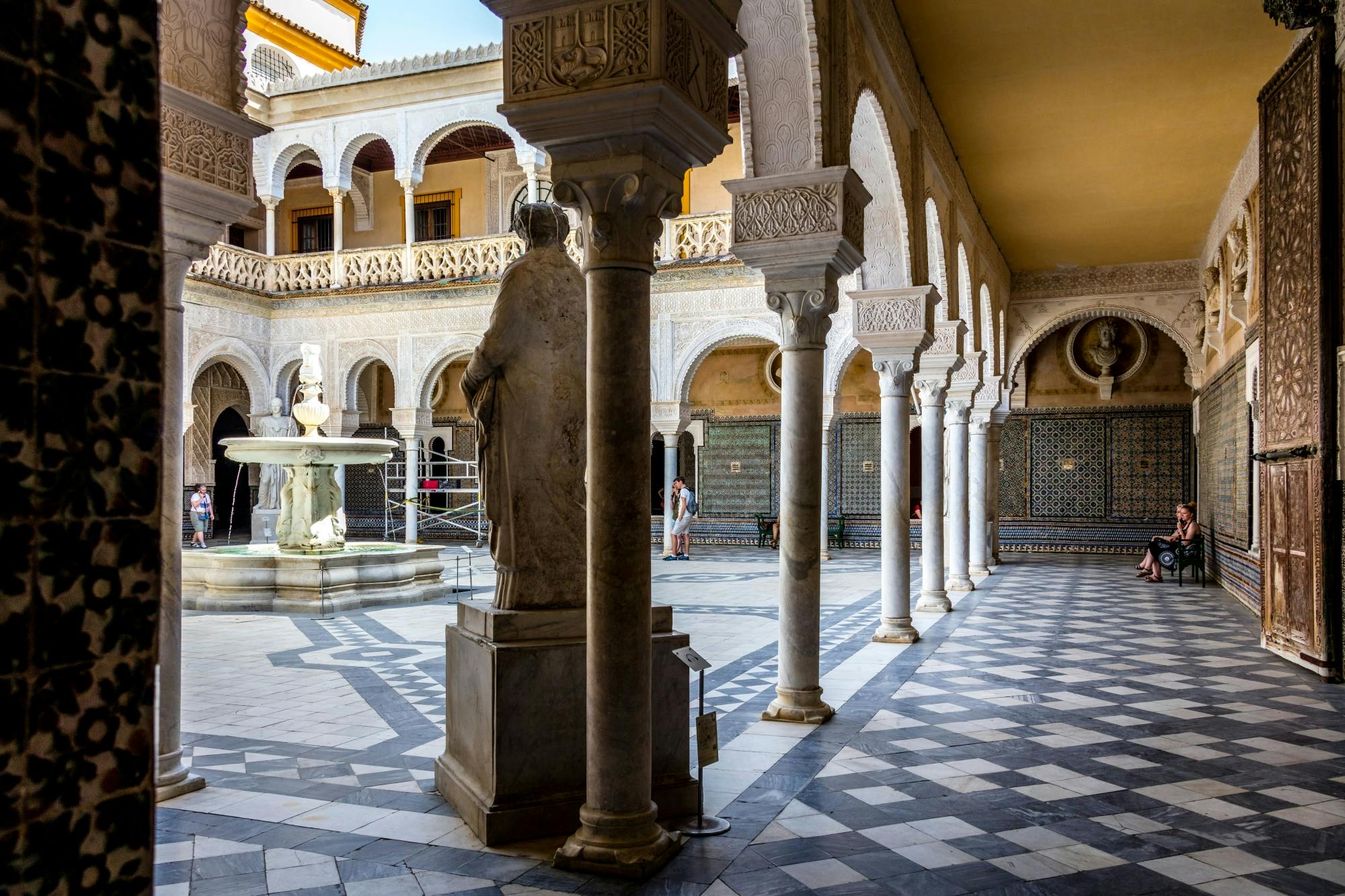 Seville Tour with Cathedral and Casa de Pilatos