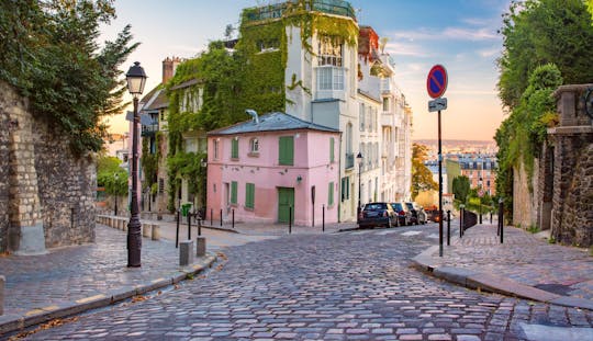 Recorrido de ida y vuelta en trenecito por Montmartre