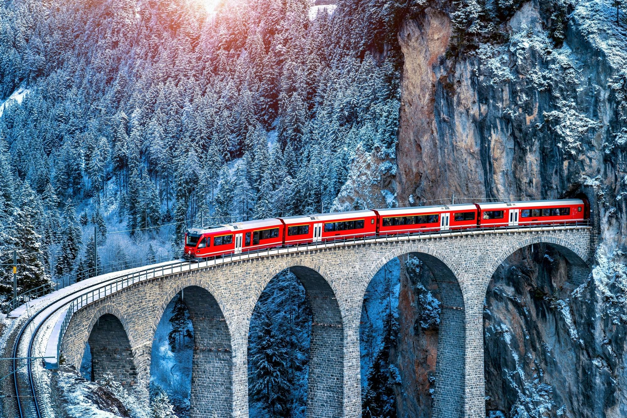 St. Moritz und Schweizer Alpen mit dem Bernina-Zug ab Mailand