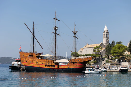 Carrack ship Elafiti Islands cruise