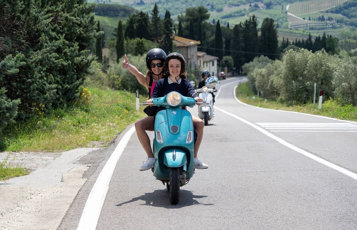 6-Hour Classic 50cc Scooter Tour Through Tuscany from Florence