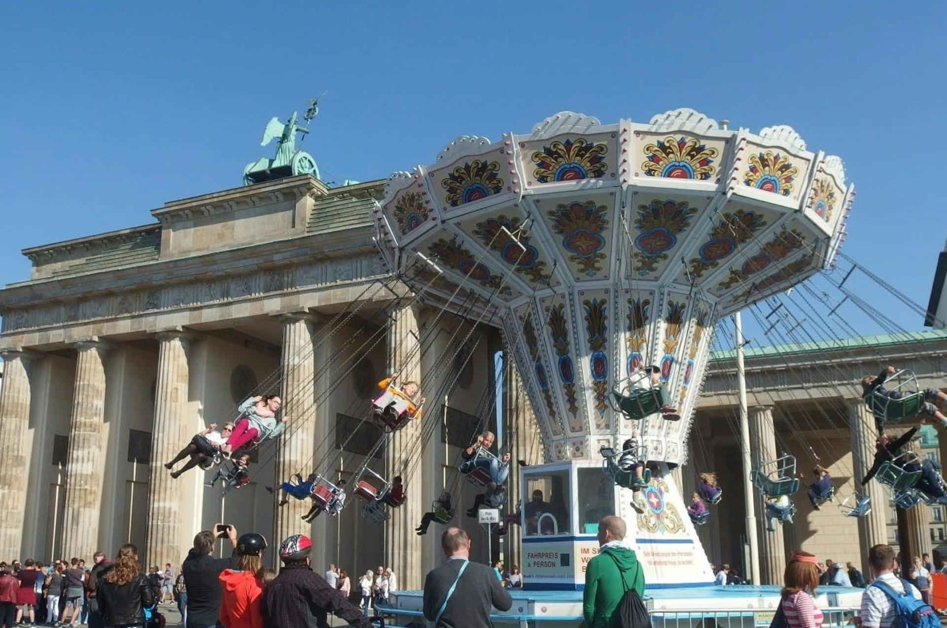 Guidad cykeltur från Berlins zoo till Alexanderplatz