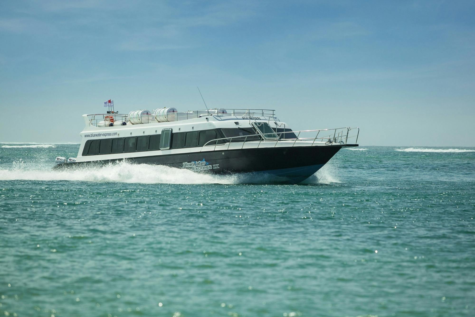 Biglietto per la barca veloce da Serangan a Nusa Penida con trasferimento da BWS