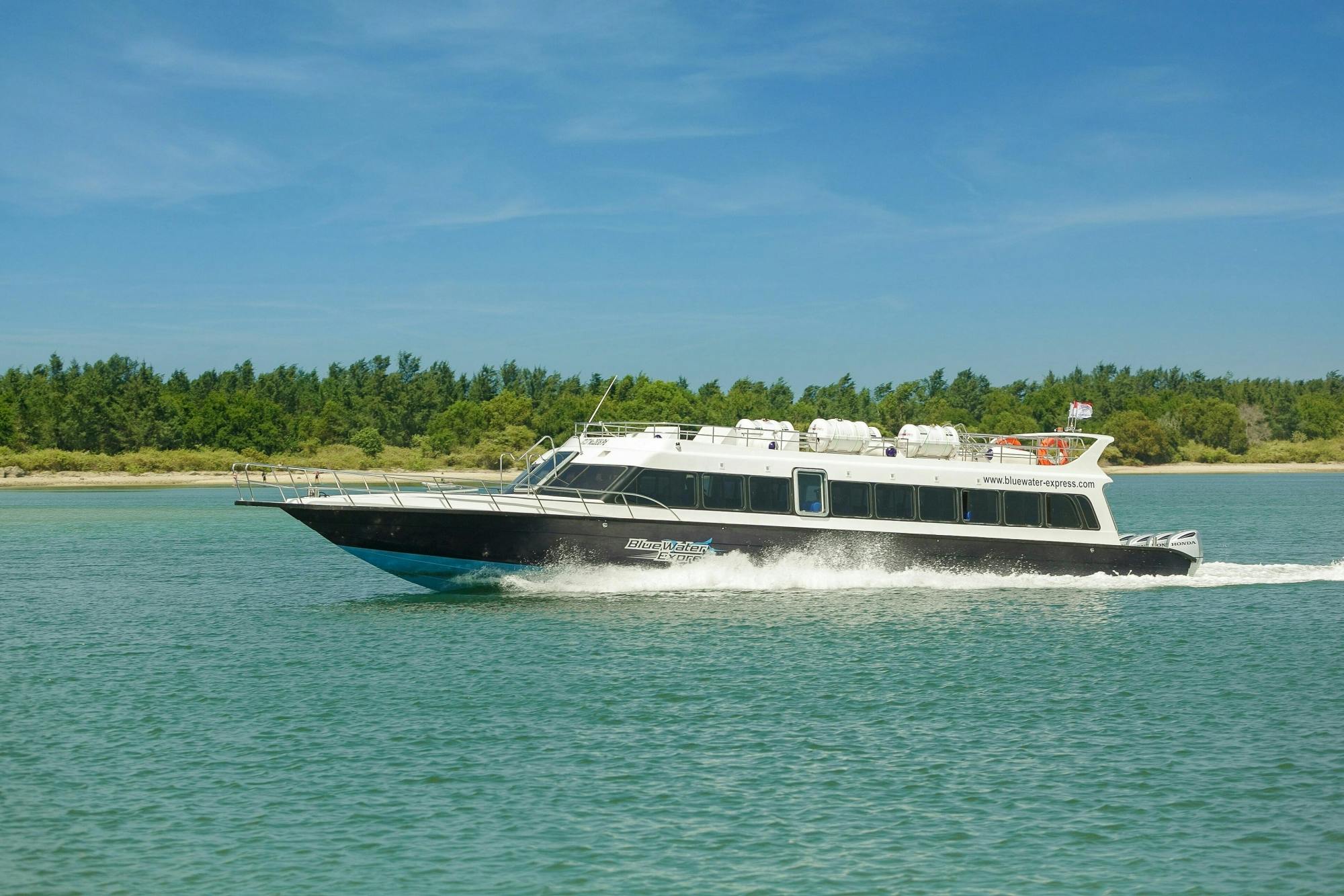 Schnellboot-Ticket von Serangan nach Lombok oder Gili Trawangan mit Transfer