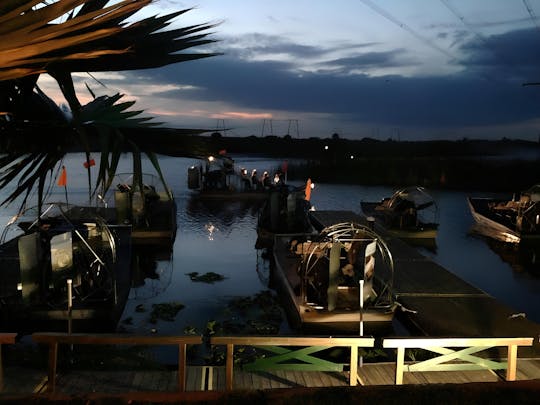 Gator Night 1 uur durende nachtelijke airboattour in Sawgrass Recreation Park