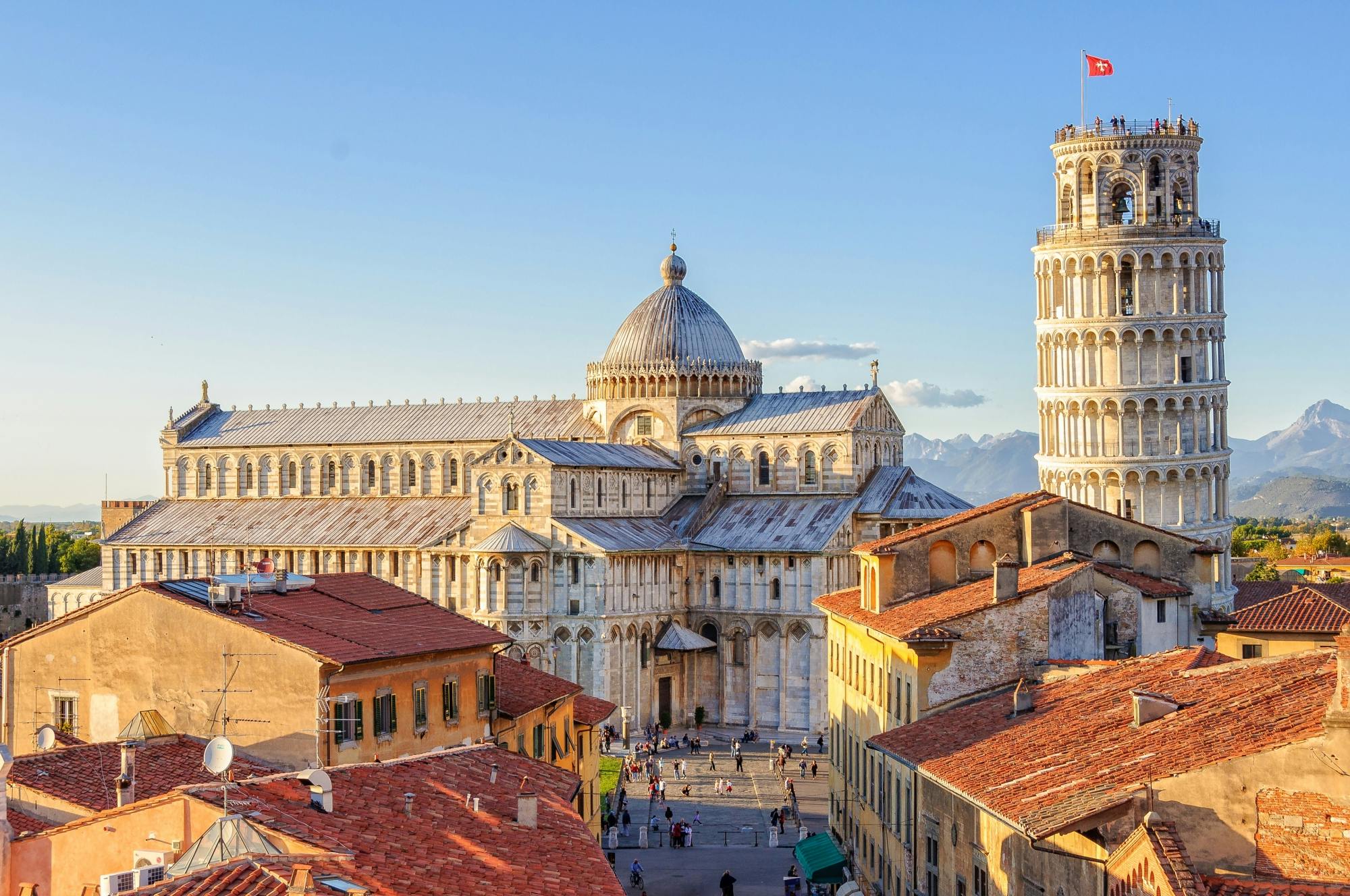 Guided Tour of Lucca and Pisa from La Spezia for Cruise Passengers